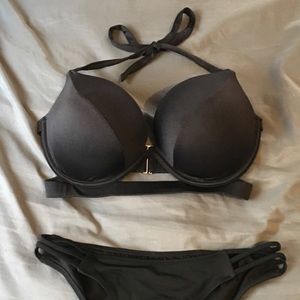 Black VS bombshell bikini top